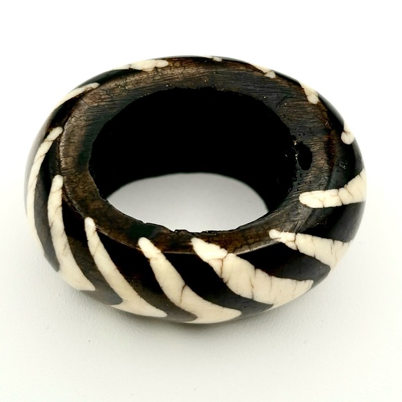 Zebra Pattern Painted Napkin Rings -Set of 6 - Picture 3 of 5